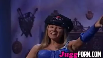 Reproduzir Lindas garotas playboys mostram seus corpos gostosos e ansiosas para foder ricas