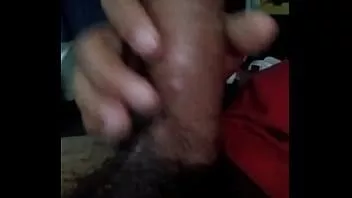 Reproducir ¡¡¡A Quintin le encanta enviar videos de su polla en las redes sociales !!!