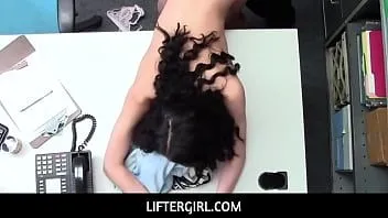 play Liftergirl - teen thief will set free if she sucks dick - jada doll