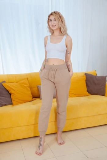 Pornstar Iris Kiss Kiss
