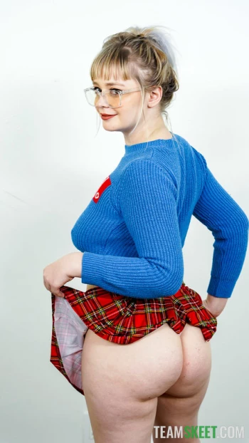 قناة Annie Archer